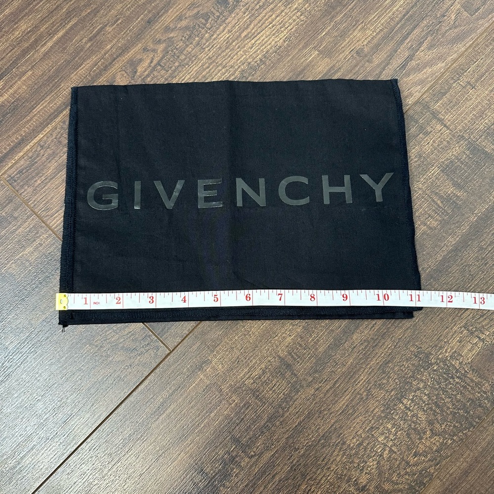 Givenchy Large Foldover Dustbag - Picture 3 of 5